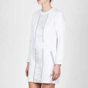 $200 NIKE Size Large Tech Fleece Splatter Dress White Long Sleeves Pull On New